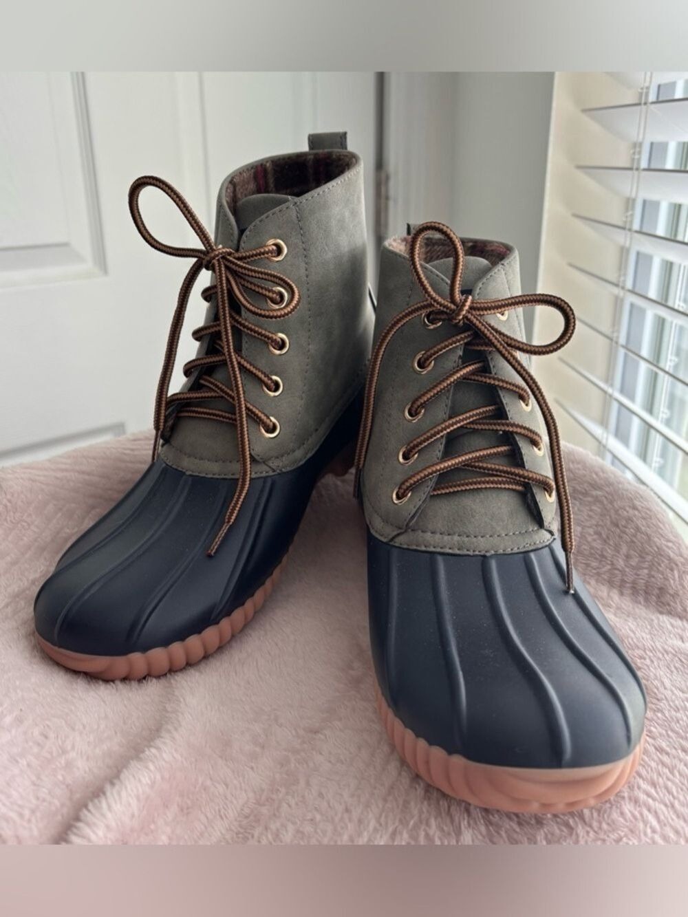 Women’s Simply Southern Rain Boots - Picture 2 of 5